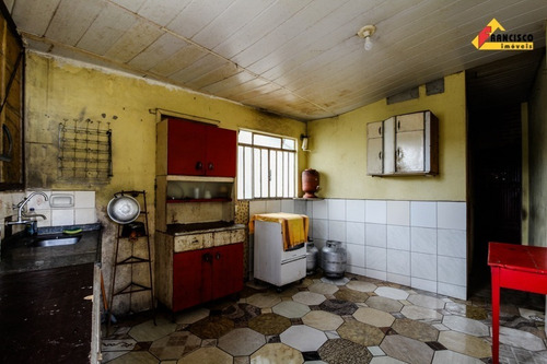Imagem 5 de 12 de Casa À Venda, 3 Quartos, 3 Vagas, Centro - Divinópolis/mg - 30356
