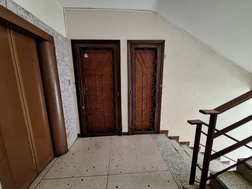 Se Vende Comodo Apartamento Con Anexo En Los Palos Grandes