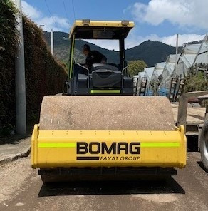 Bomag Bw 212 D - 40