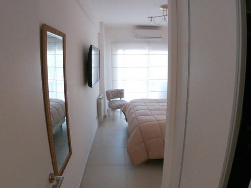 Venta De Hermoso Departamento 2 Amb Con Cochera Fija Cubierta!