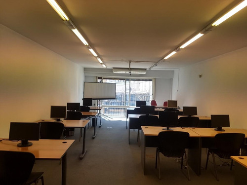 Imagen 1 de 13 de ¡venta, Oficina De 78 M2 Cubiertos, Con 2 Baños, Zona Congreso! Usd 1100/m2