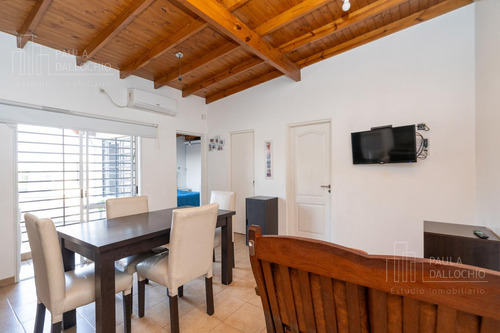 Venta 2 Ph En Mataderos Entrada Independiente Con Quincho Y Terraza Ideal Para Dos Familias