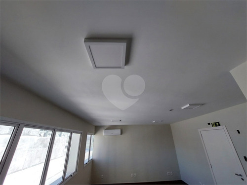 Imagem 10 de 20 de Sala Comercial De 32m² Com Vaga No Menino Deus - Reo680684