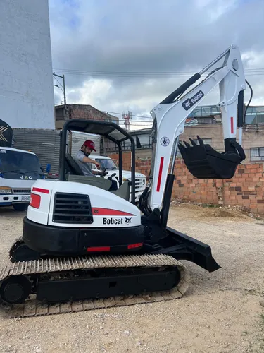 Retro Excavadora Bobcat E50