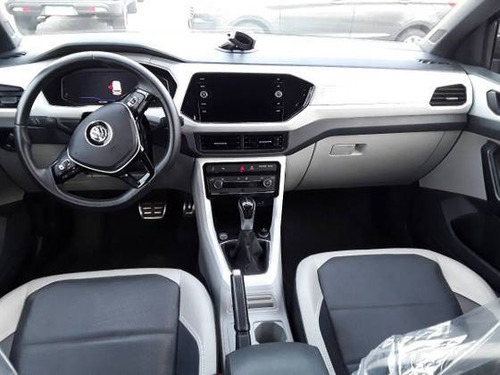 Imagem 3 de 9 de Volkswagen T-cross 1.4 250 Tsi Total Flex Highline