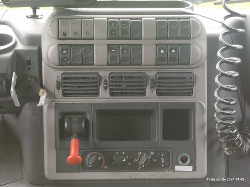 Renovação De Frota Iveco Stralis 360 4x2 Automático Completo
