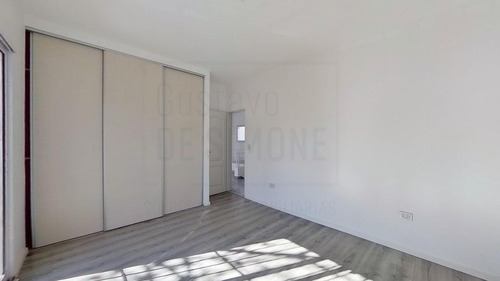 Imagen 22 de 30 de Venta Ph 4 Ambientes En Agronomia Con Cochera, Patio Y Terraza