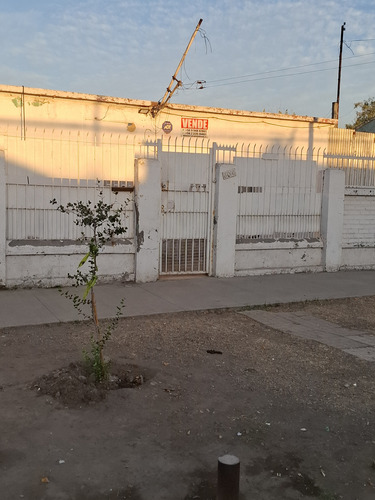 Mb Propiedades Arrienda Sitio Industrial, 752 M2, La Cister