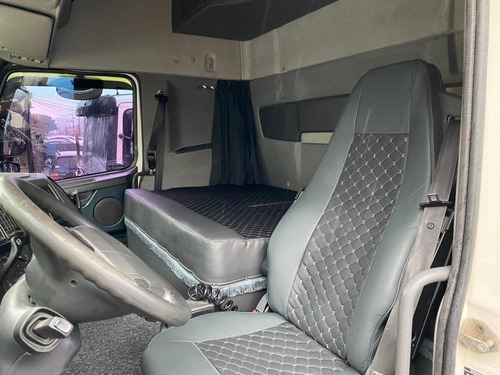 Volvo Fh 460 Globetrotter 6x2 Ano 2015