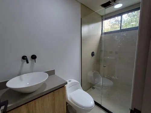 Apartamento En Venta En El Poblado - Sector El Tesoro. Cod V16786