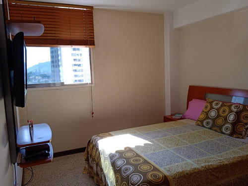 Imagen 9 de 14 de Apartamento Espacioso, Luminoso, Fresco, De Excelente Ubicación Y Super Vista Al Ávila