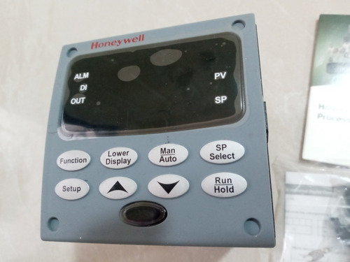 Pirometro Honeywell. Udc3200.  Dc3200-ce-000r-210-00000-00-0