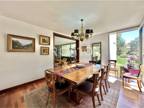 Triplex Con Jardín: Valle Escondido