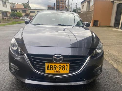 Mazda 3 2.0 Touring