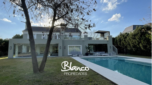 Casa En Venta En La Lomada, Pilar, G.b.a. Zona Norte