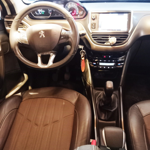 Imagen 8 de 10 de Peugeot 2008