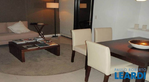 Imagem 2 de 14 de Flat - Itaim Bibi - Sp - 127154