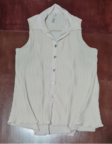 Blusa Tipo Blusón Plisada Beige