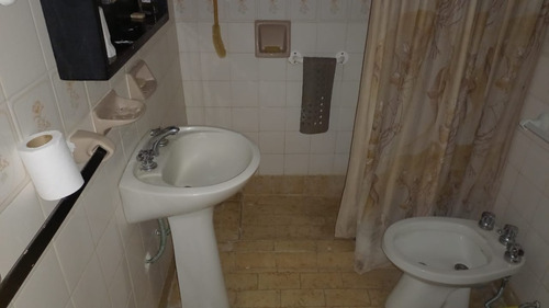 Imagen 10 de 15 de Venta Gran P.h Centrico De 4 Ambientes