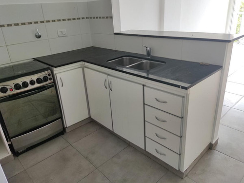 Imagen 7 de 17 de Venta Departamento 2 Dormitorios Frente A Plaza Olazabal - 7 Y 38 - La Plata