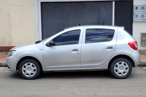 Renault Sandero 1.6 Authentique