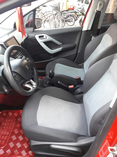 Peugeot 208 Allure Touchscreen 1.6