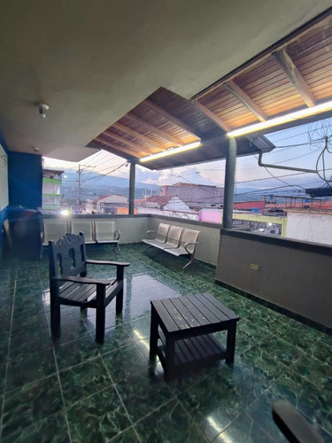 Imagen 12 de 27 de Venta. Hotel. Casa. Local Comercial. San Cristóbal