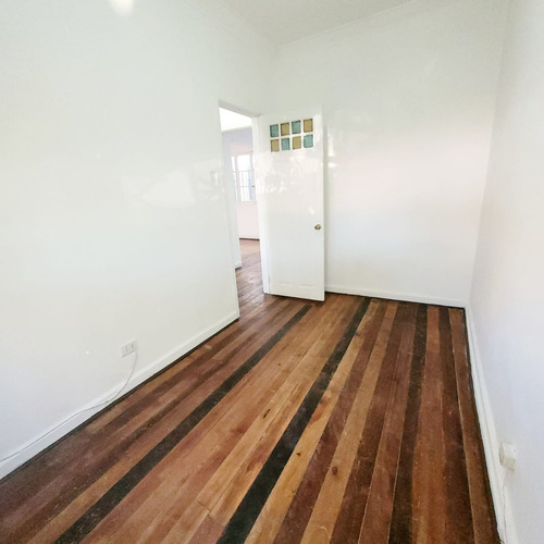 Amplia Casa 5d 2 B En Arriendo, Ñuñoa