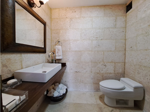 Vendo Casa En Calle Cerrada 550m2 Oripoto 5479