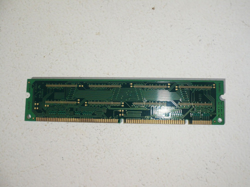 Memoria Spectek 32 Mb Pc Computadora P4m644ylkf6-100cl3a (Usado)
