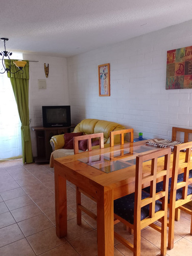 Casa Dos Pisos Amoblada Y Bien Mantenida
