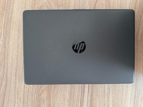 Computadora Laptop Hp 15.6 Pulgadas 8gb Ram 256 Ssd (Usado)