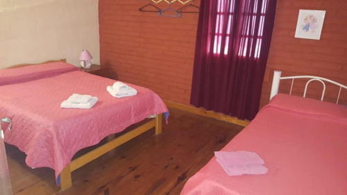 Imagen 3 de 7 de Departamento 4 Ambientes Y Otro Dos Ambiente Para 3 A 4000$