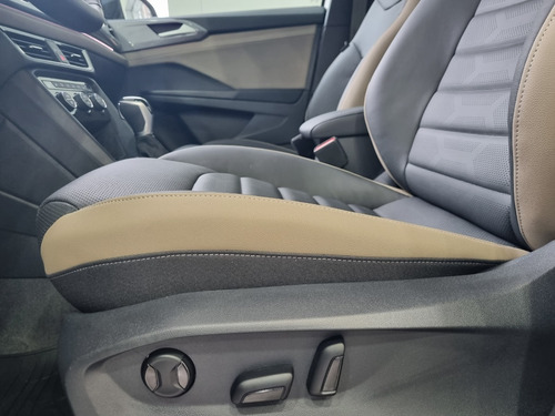 Imagen 17 de 23 de Volkswagen Taos Highline Hero 250 Tsi 0 Km Autotag Vw Nuñ