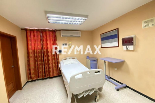 Imagen 8 de 15 de Centro Clinico En Venta Sector Bellas Artes Maracaibo Marisabel Fernandez