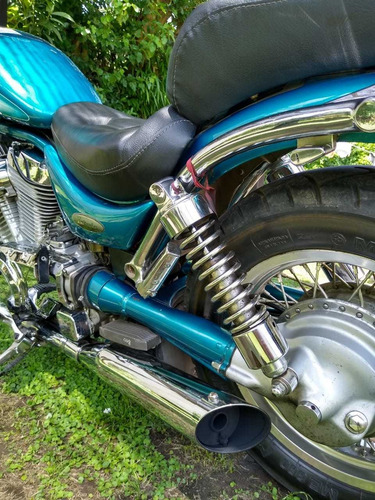 Suzuki Intruder