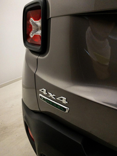 Imagem 7 de 15 de Jeep Renegade Longitude 2.0 4x4 Tb Diesel Aut.