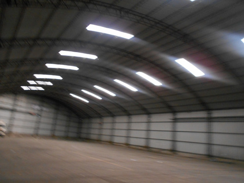 Prado: Local 8.500 M2 Frente X 3 Calles