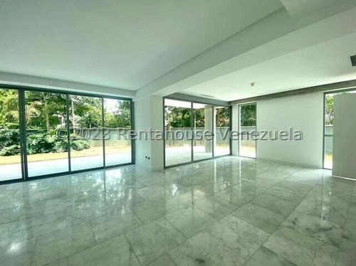 Moderno Edificio En Altamira, A Estrenar Con Acabados De Lujo, Pisos De Mármol, 4 Ascensores; Consta De 4 Apartamentos, Amplia Terraza. En Venta Altamira Mls #23-31921 Francis Zeppieri