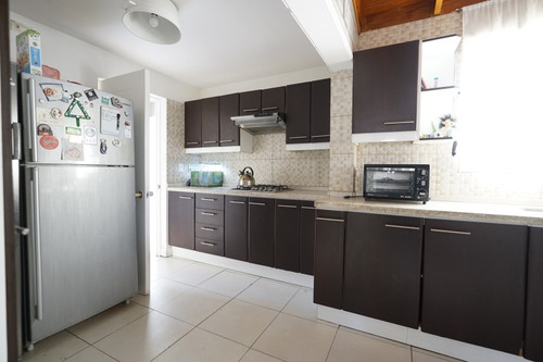 Excelente Casa 4d 2b En Venta - Alto Macul