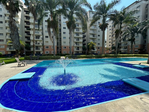 Yannelis Garcia Vende Apartamento En Venta Res. Metropolitano Javier, Oeste Barquisimeto