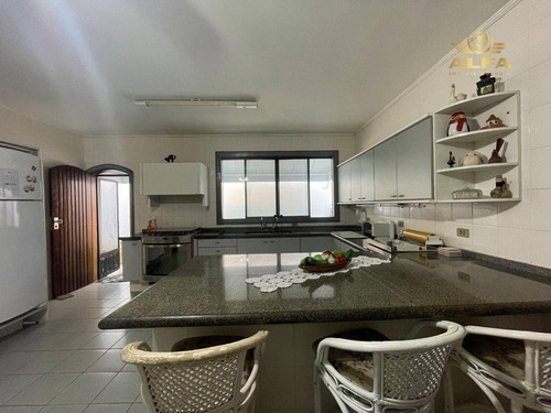 Imagem 11 de 30 de Residência A Venda Na Praia, 8 Dormitórios Sendo 6 Suítes, Piscina, Churrasqueira, 982 Metros De Terreno, 695 M² De Área Construída . - Ca0136