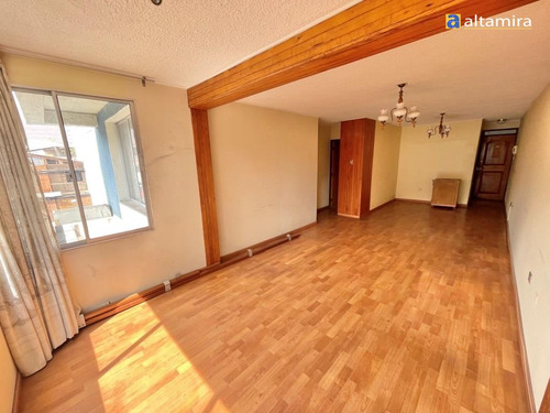 Departamento En Venta De 3 Dorm. En Iquique