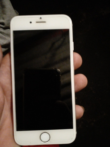 Imagem 3 de 4 de Vendo iPhone Para Retiradas De Peças