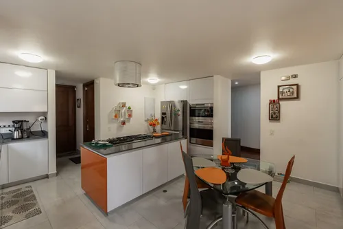 Apartamento En Arriendo/venta En La Carolina-usaquén. Cod V1037083