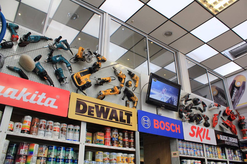 Imagen 8 de 10 de Taladro Atornillador Inalambrico Dewalt 20v Dcd985 Percutor