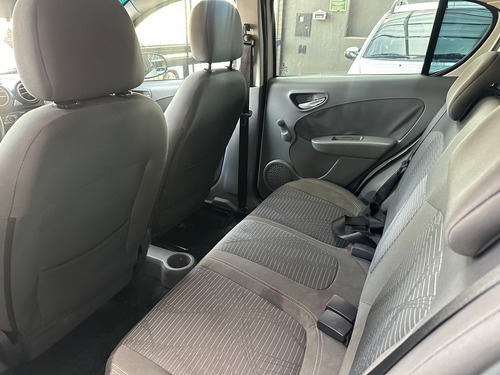 Fiat Palio 1.0 Attractive Flex 5p