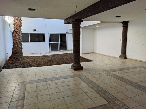 Imagen 10 de 14 de Casa En Venta En Tejeda 4 Rec 3 Est Oportunidad