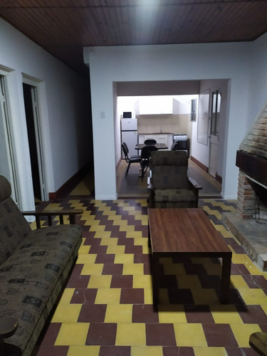 Casa En Alquiler Mensual, Amoblada.