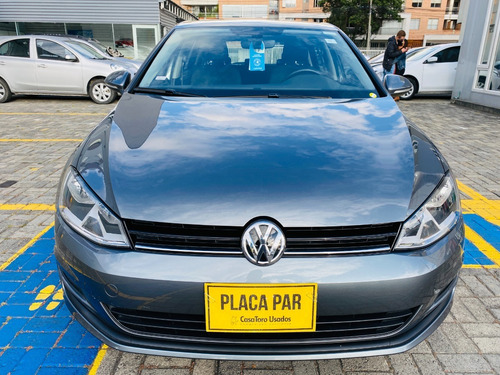 Volkswagen Golf Comfortline 2017 1400cc